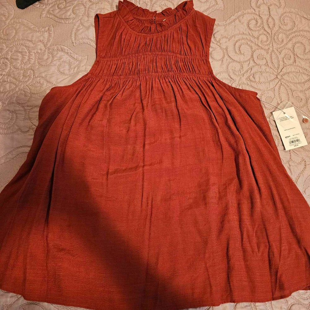 Nine West high neck smocked shell